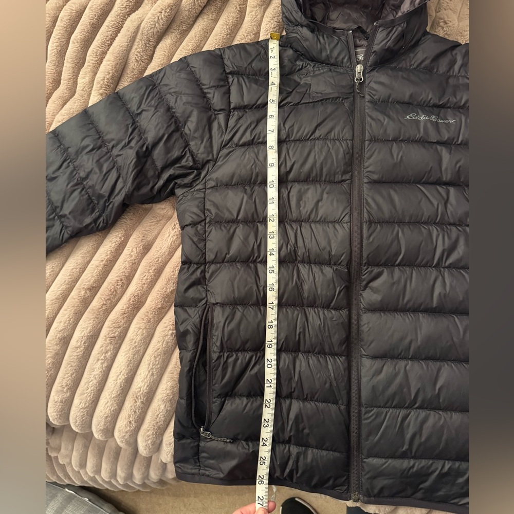 Eddie Bauer Men’s Hooded DOWN Puffer Jacket – Black, Size M Damage on cuff - Picture 4 of 6